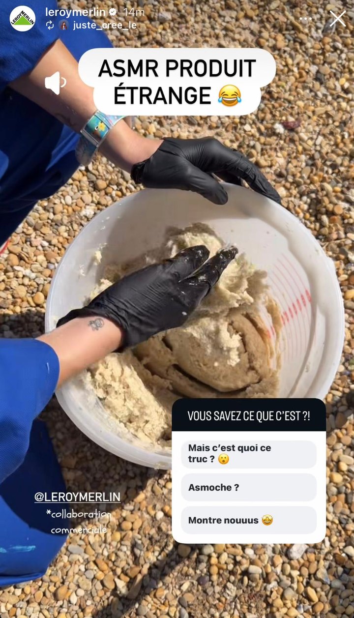 Story Instagram Leroy Merlin : mélange de l'enduit de coton Silk Plaster dans un seau, légendée ASMR produit étrange